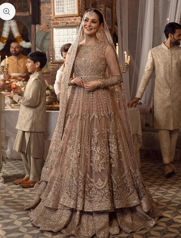 Faiza Saqlain – Mahra in peach pink – full outfit view
