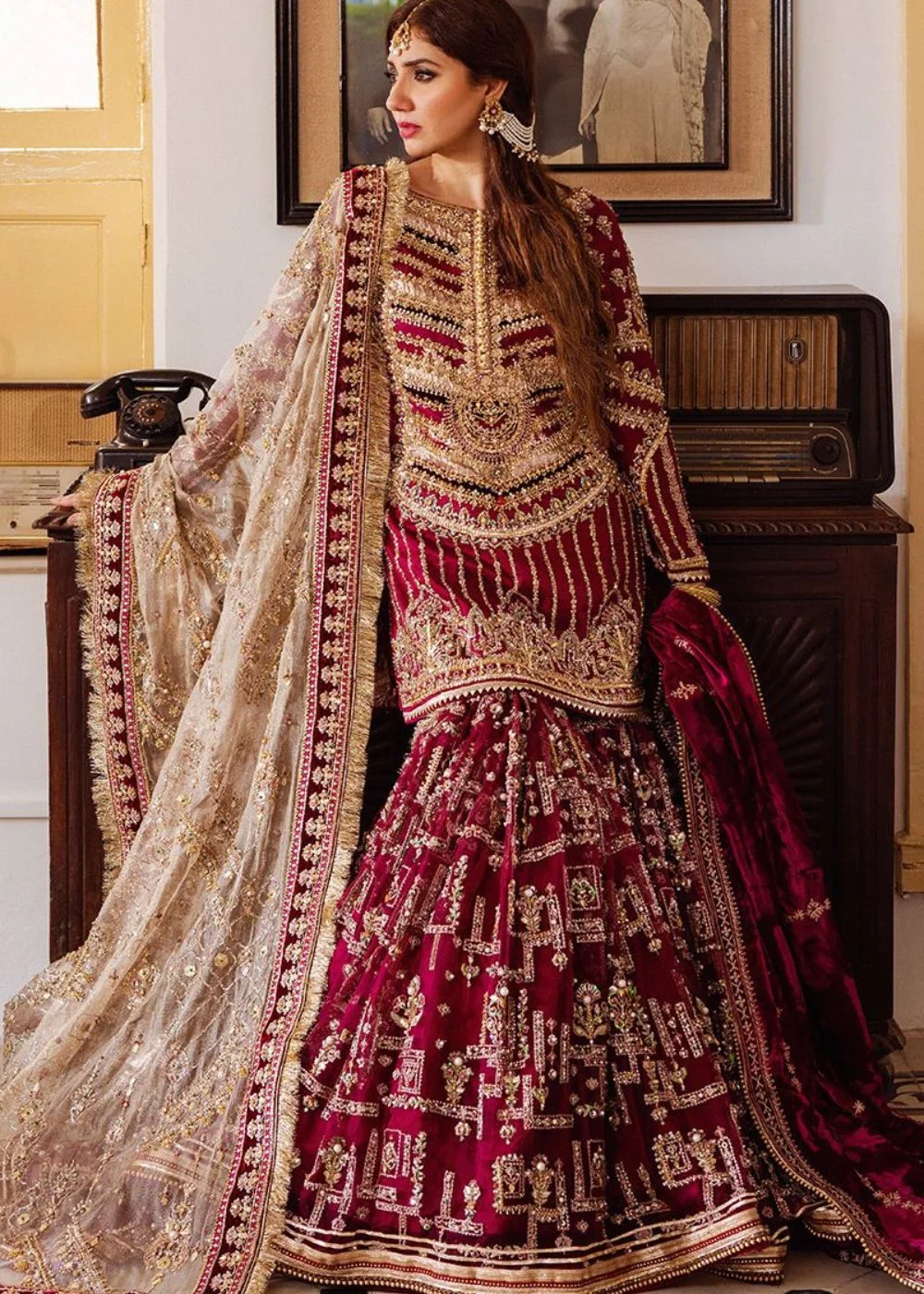 Mohsin Naveed Ranjha – Eid '24 Luxury Formal 01 in deep maroon and ivory – full outfit view