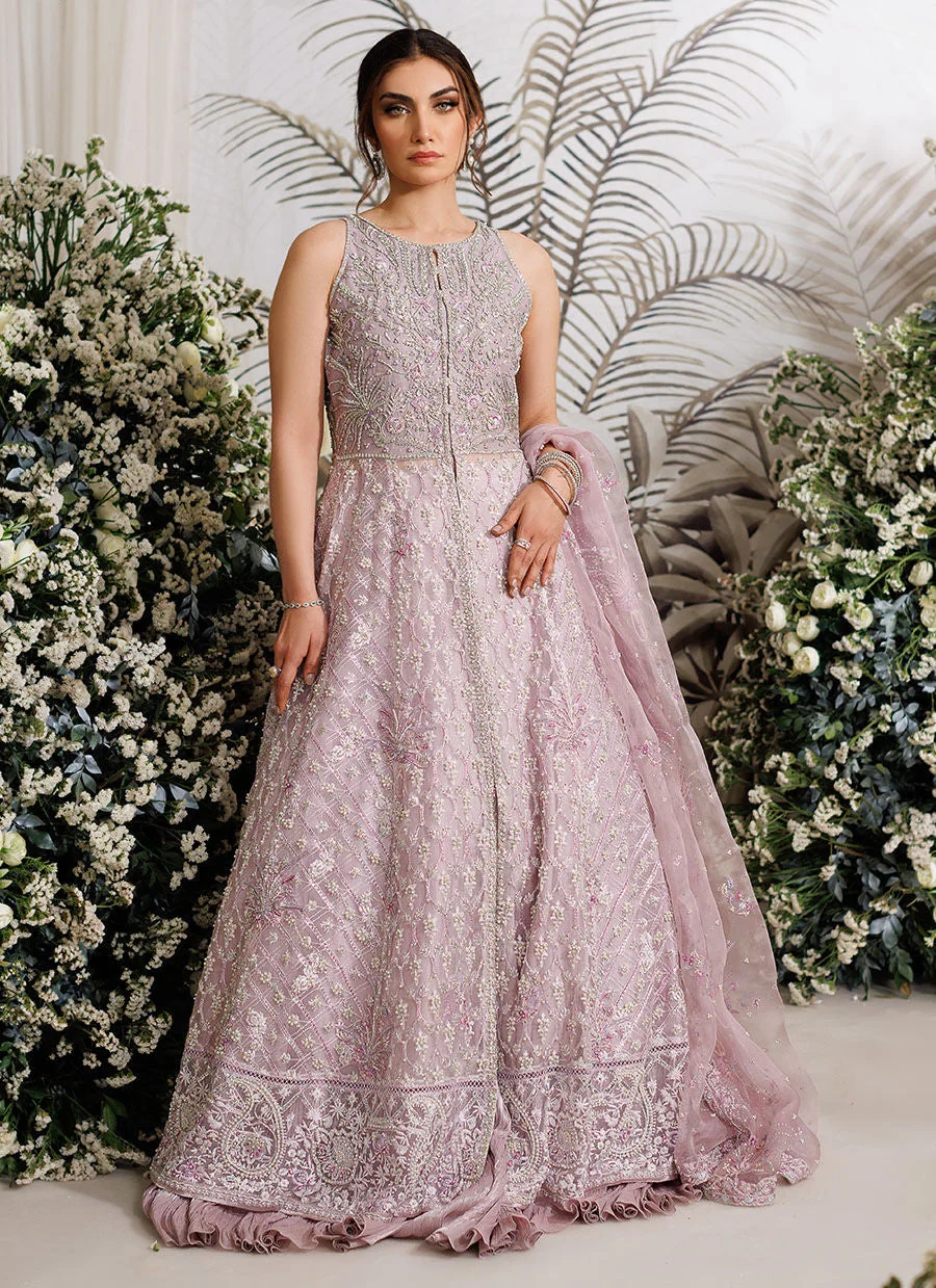 Iris Mauve Kalidaar — full outfit view